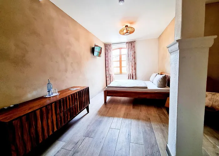 Frühstückspension Hochzeitsschmiede 3*